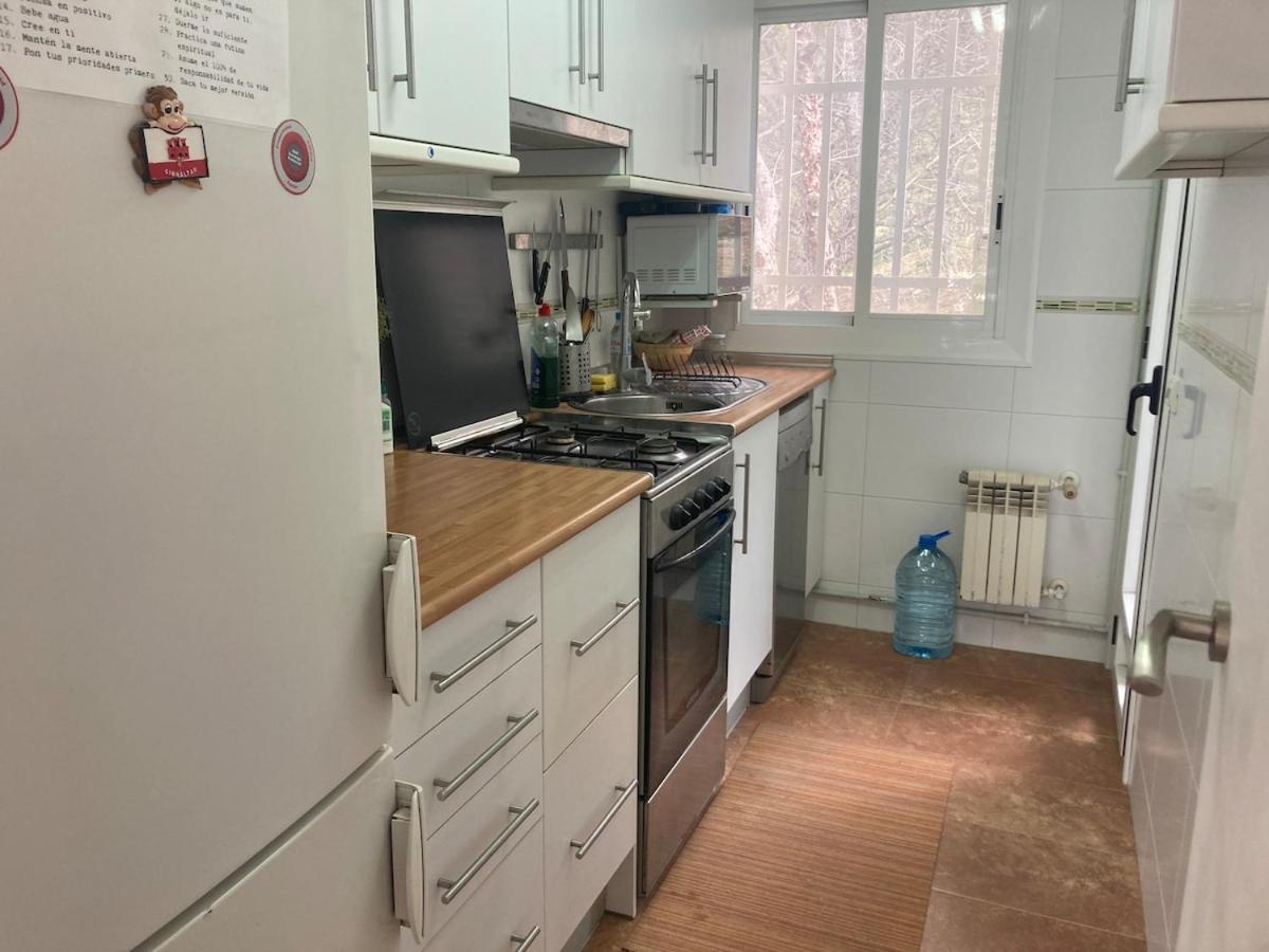 Apartamento Con Vistas Al Mar Castelldefels Luaran gambar