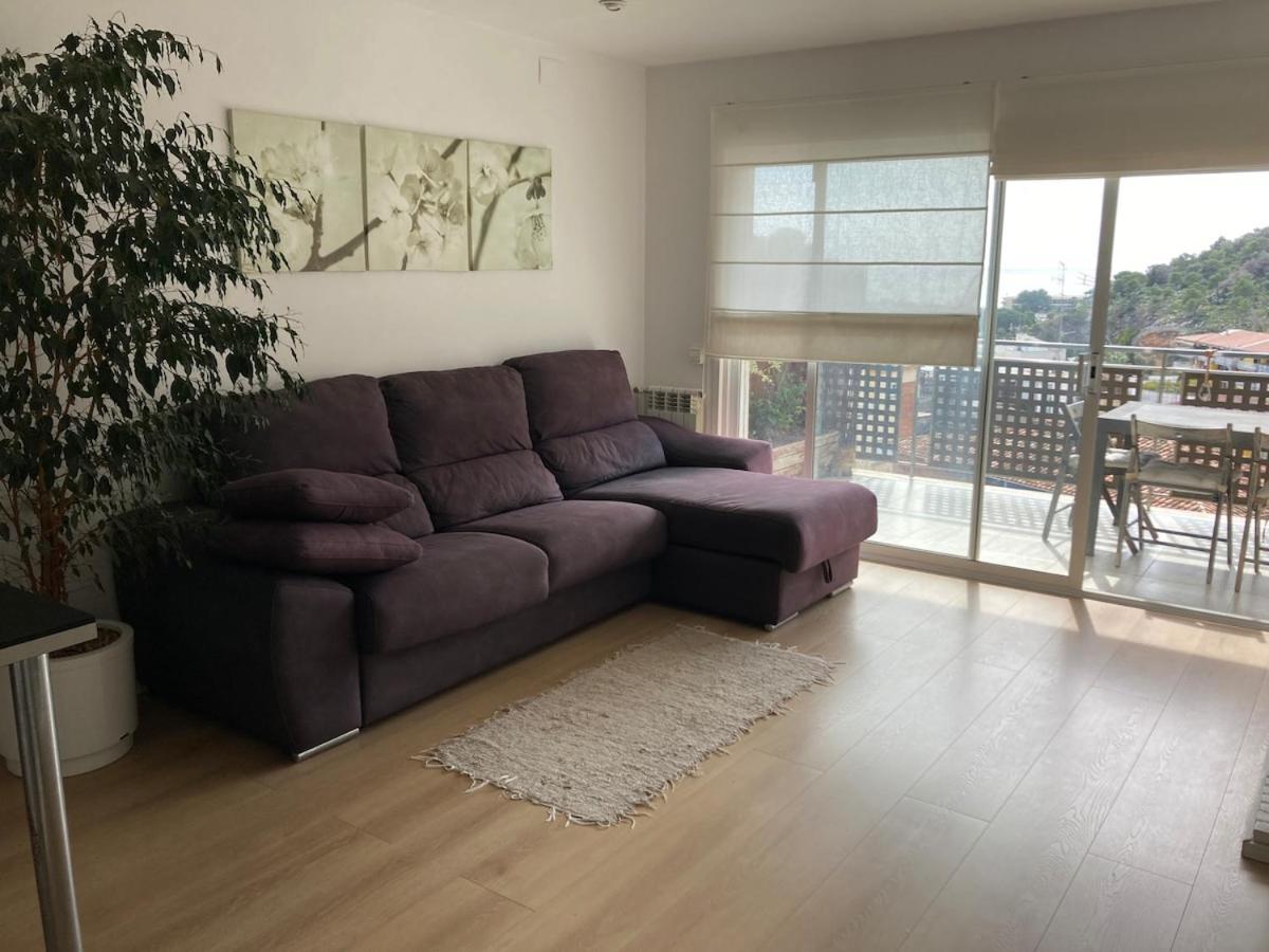 Apartamento Con Vistas Al Mar Castelldefels Luaran gambar