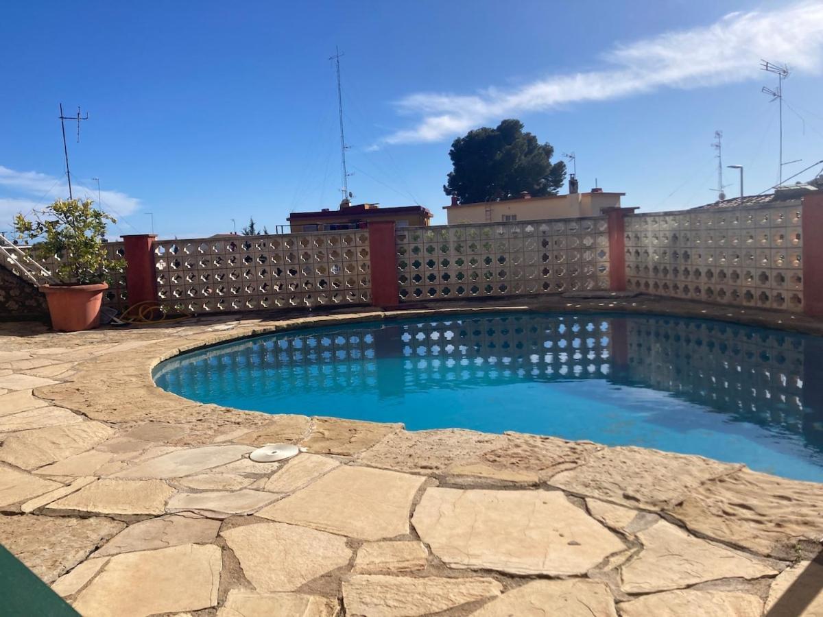 Apartamento Con Vistas Al Mar Castelldefels Luaran gambar